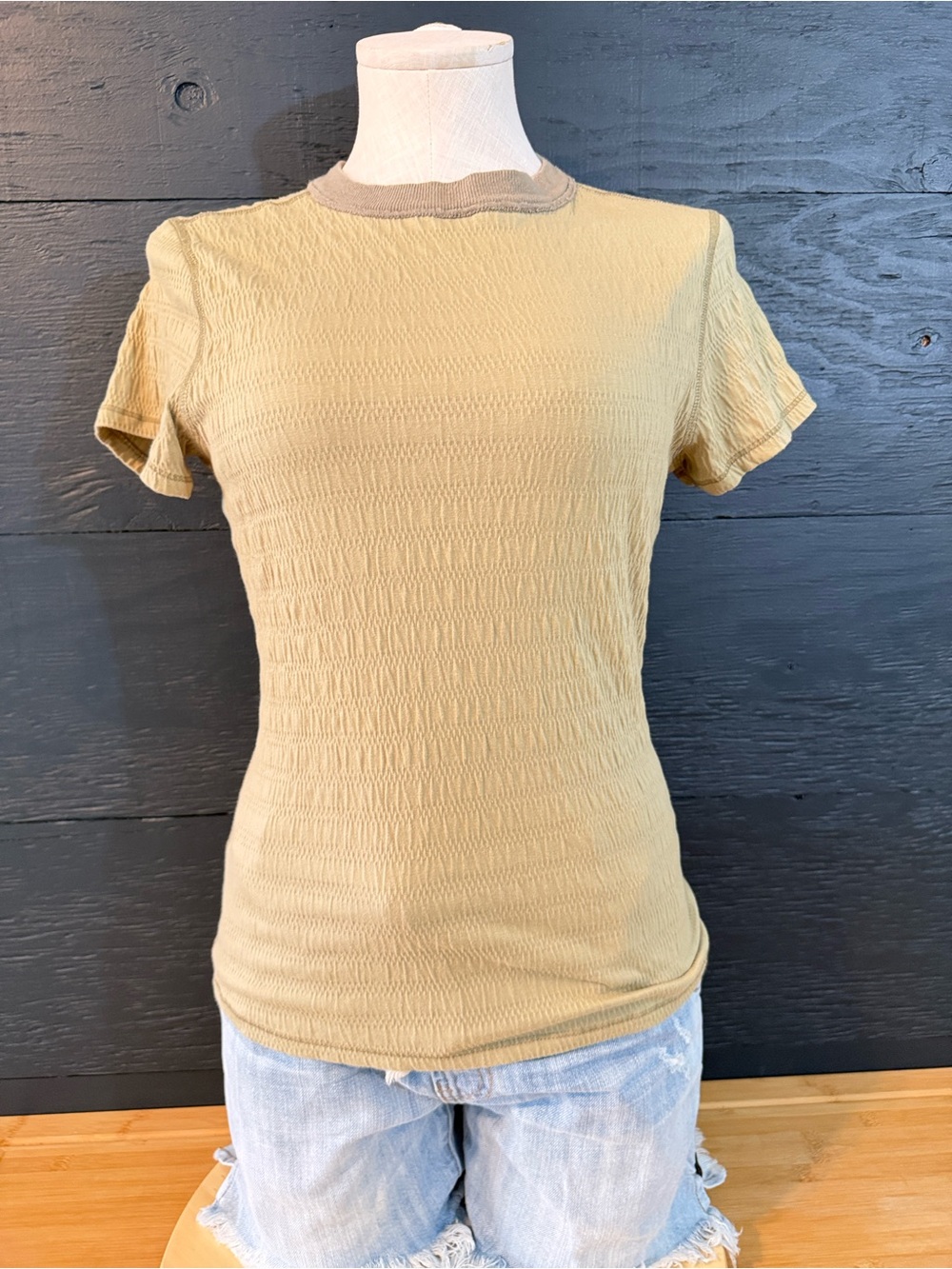 Gilded Intent Smocked Textured Short Sleeve Top Olive/Tan Medium